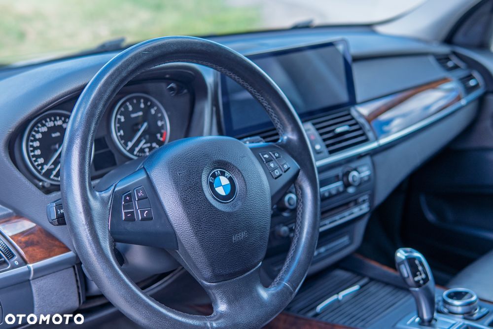 BMW X5 xDrive35i - 10