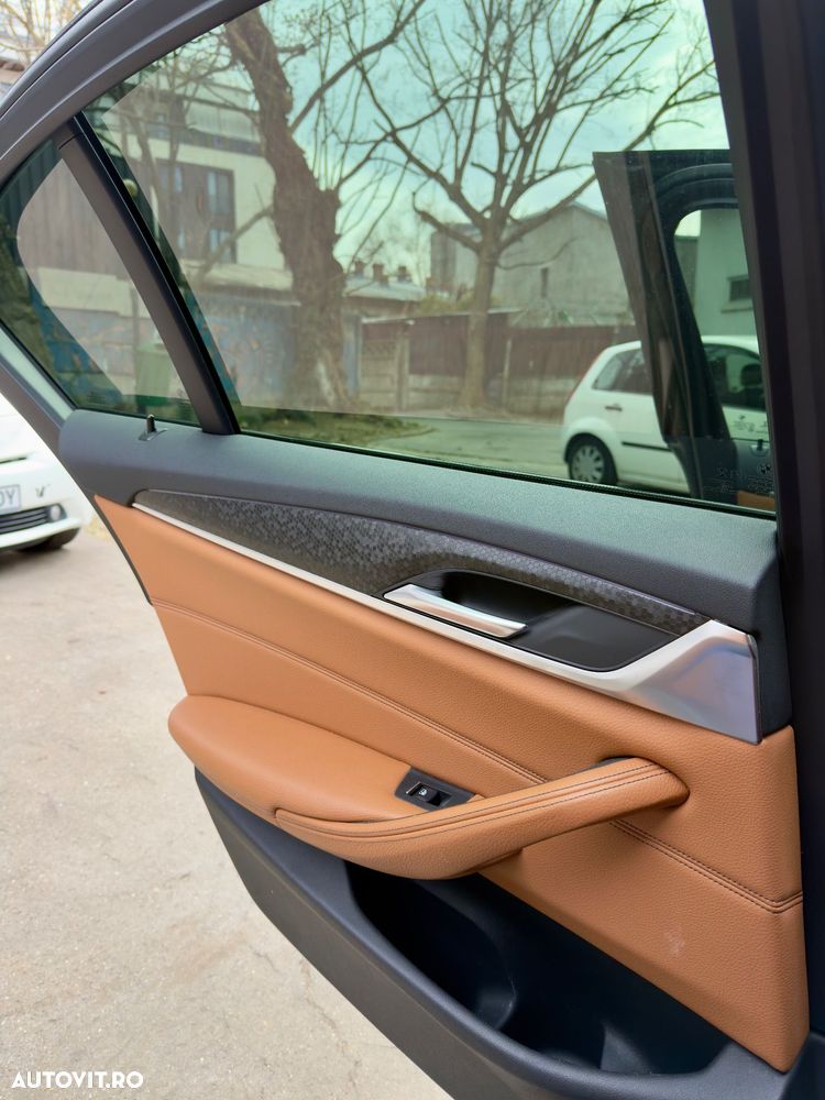 BMW Seria 5 530i xDrive Aut. - 9