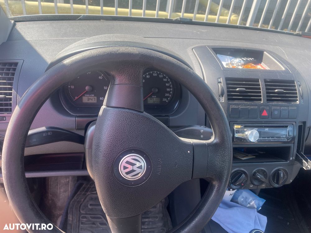 Volkswagen Polo 1.4 TDI Comfortline - 5