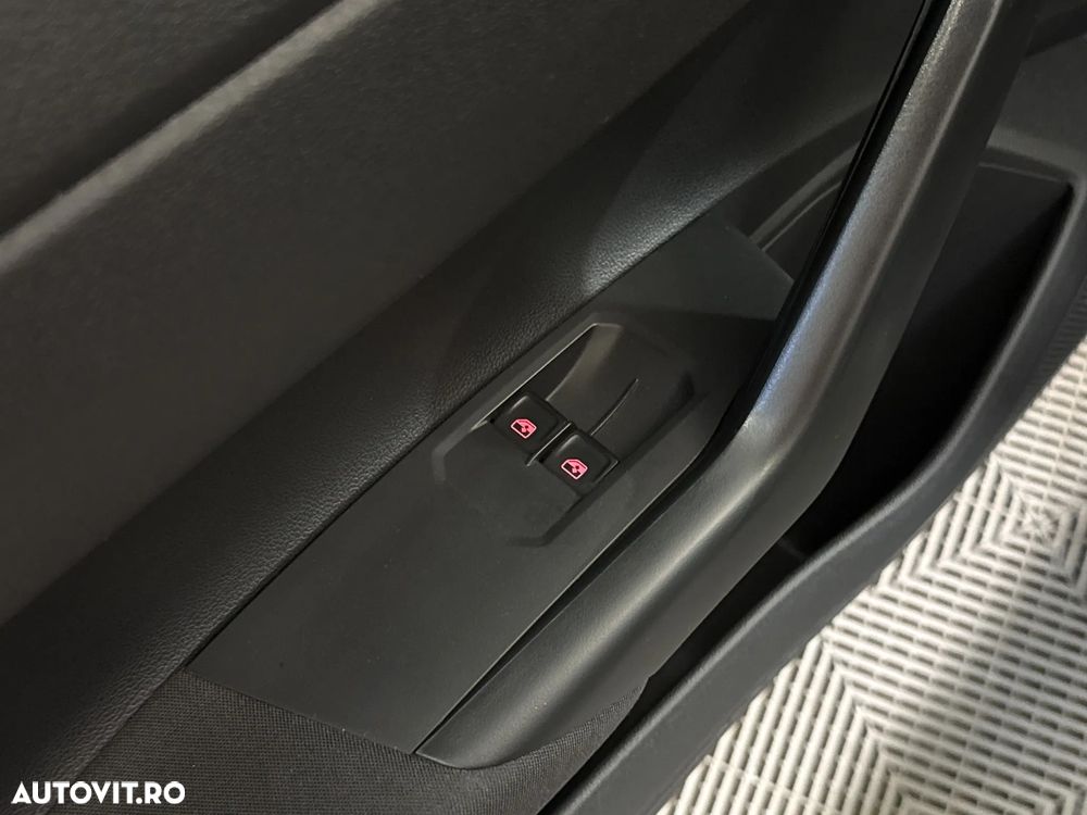 Volkswagen Polo - 15