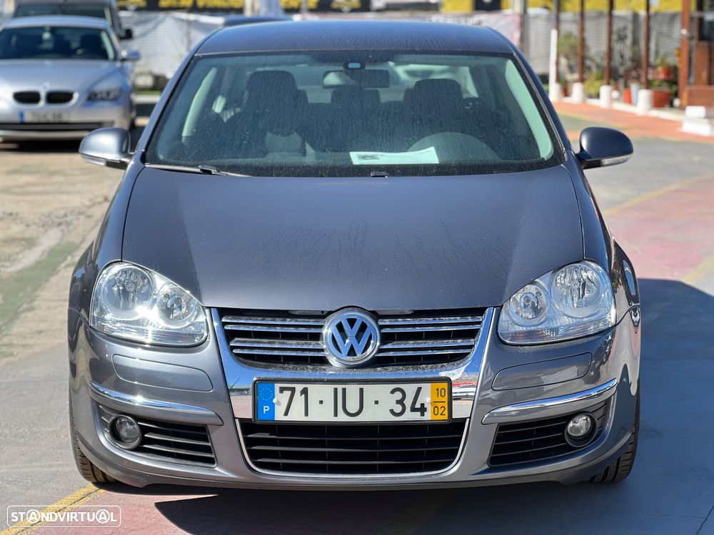 VW Jetta 1.6 TDi Confortline - 6