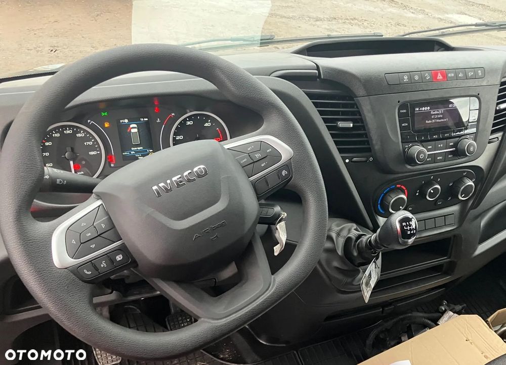 Iveco 3.0 Daily 35C16 kontener winda 750kg - 14