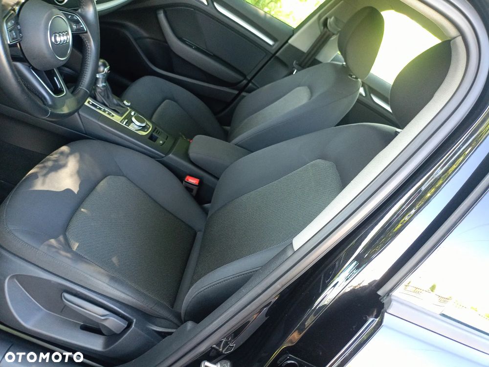 Audi A3 Sportback 2.0 TDI S tronic design - 10