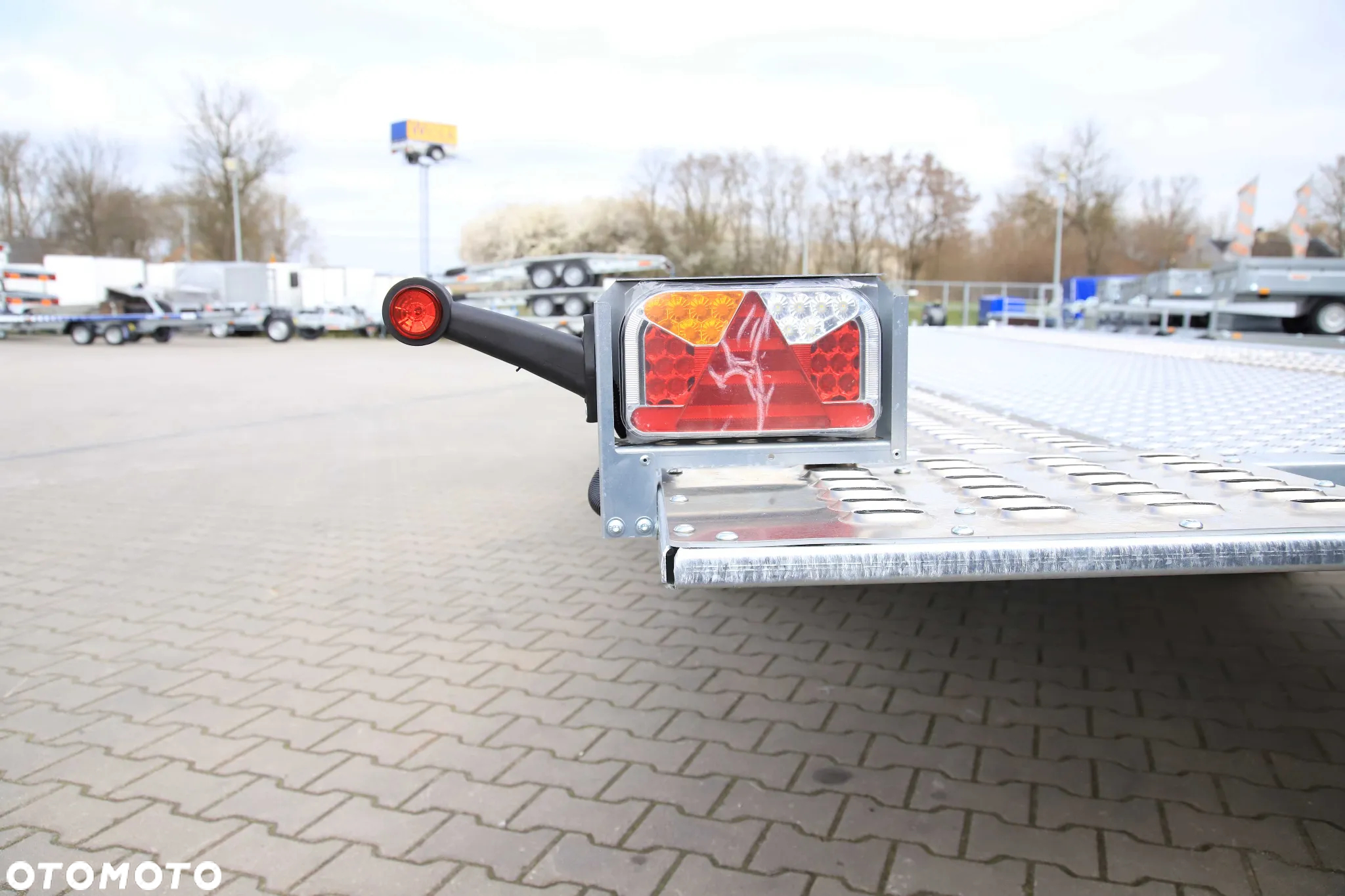 Lorries PLI35-5021 Wypełnienie alu ryfel DMC 3500 kg Uchylna grawitacyjnie - 10