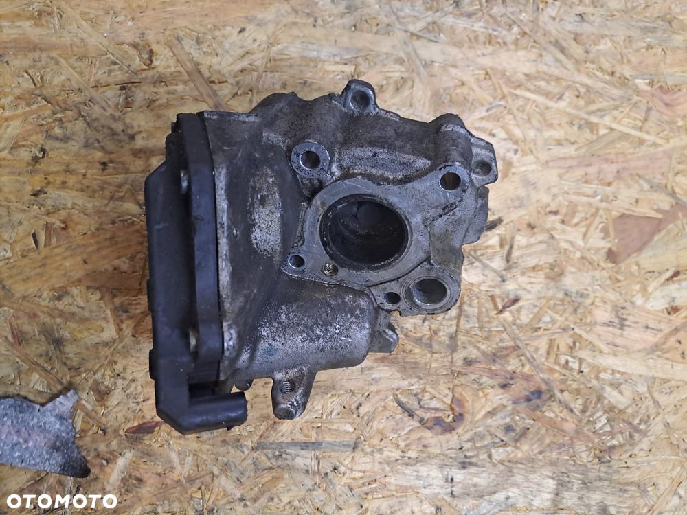 ZAWÓR EGR MERCEDES A6511400160 Q03 - 2