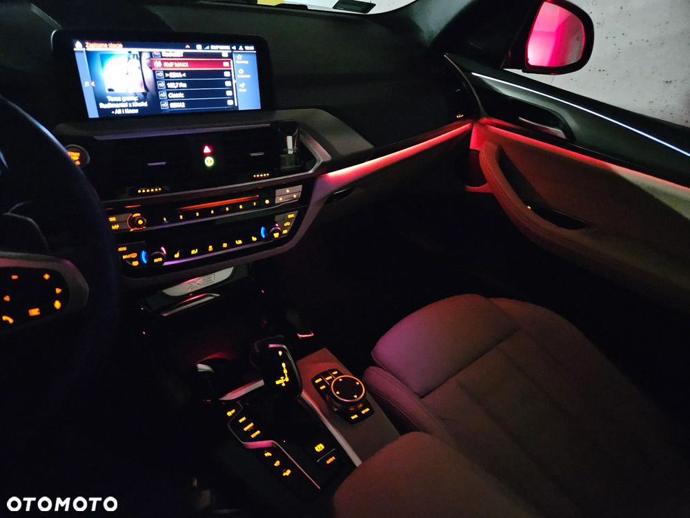 BMW X3 xDrive20d - 14