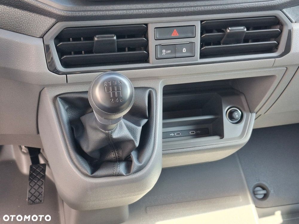 Volkswagen Crafter - 27