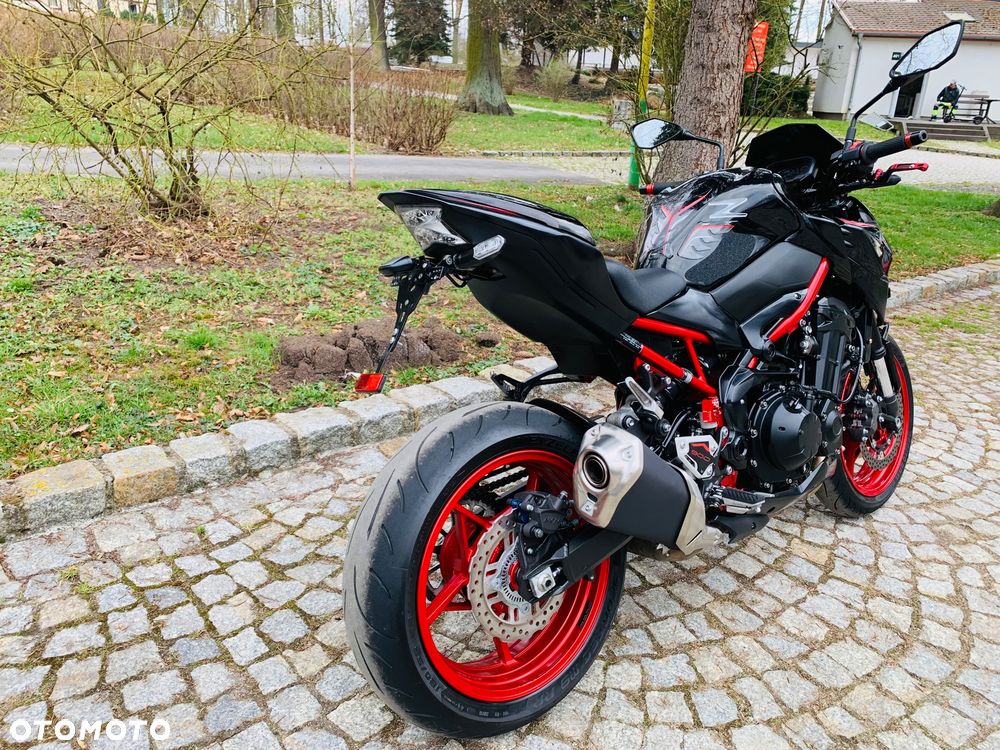Kawasaki Z - 6