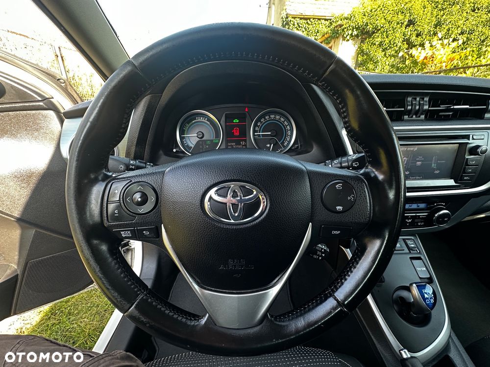 Toyota Auris 1.8 HSD Luna - 22