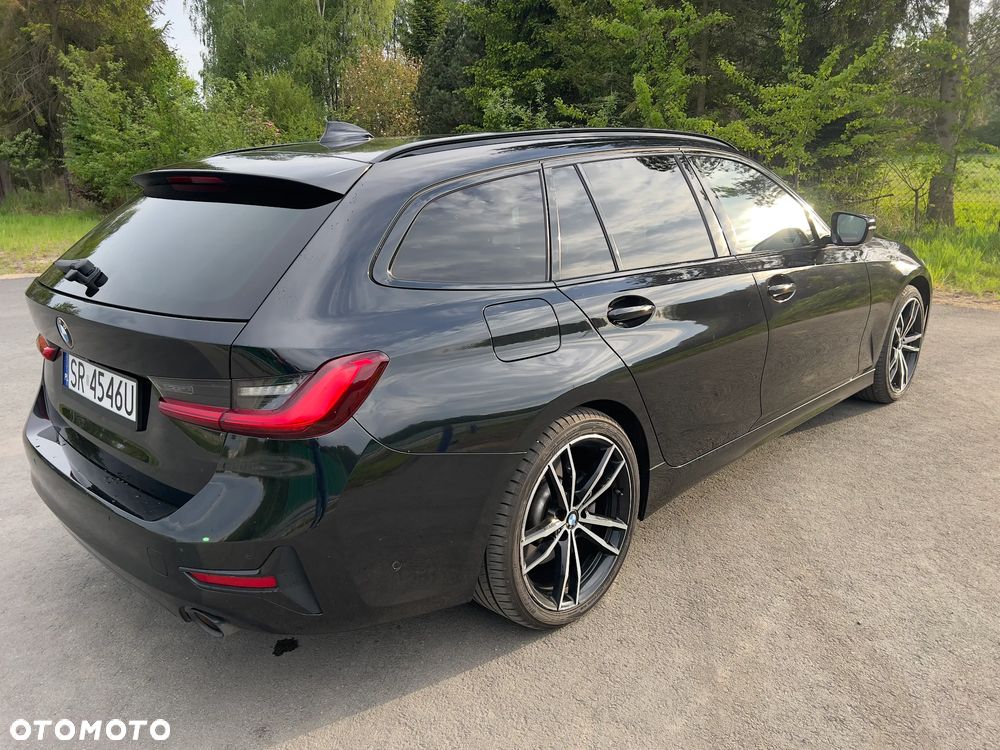 BMW Seria 3 330i Sport Line sport - 5