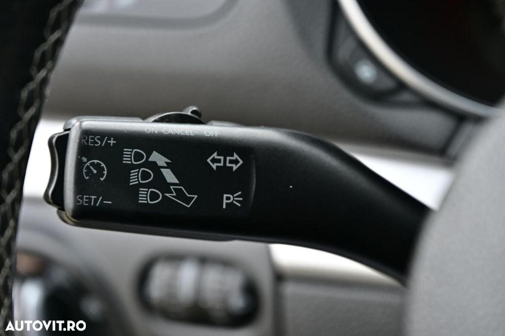 Volkswagen Golf Variant 1.4 TSI DSG Comfortline - 25