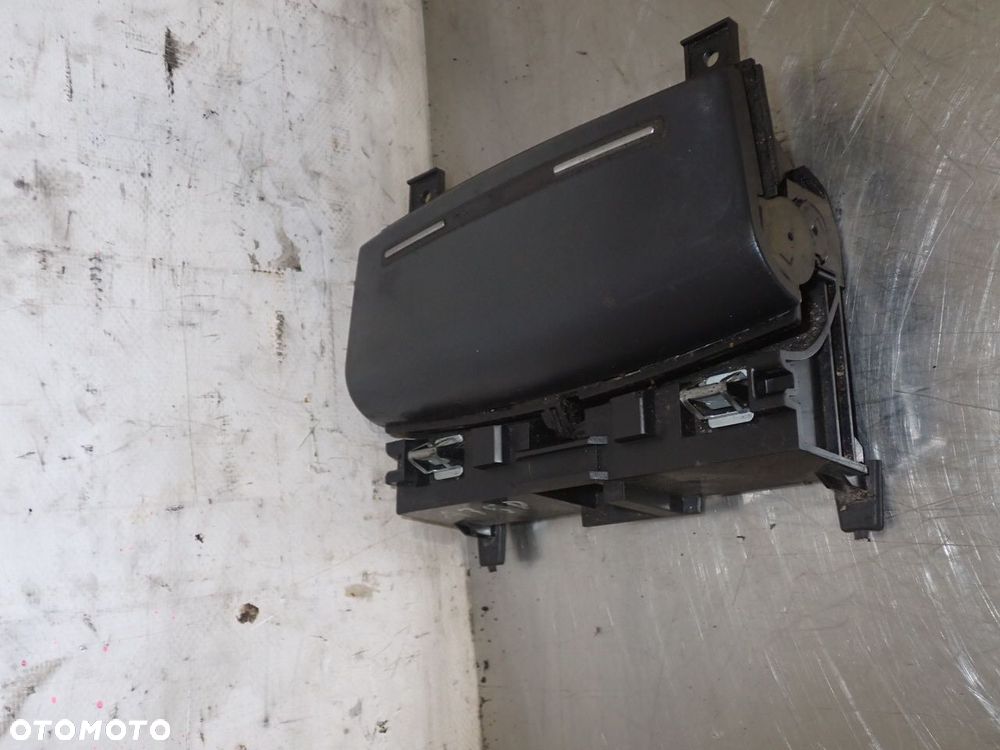 POPIELNICZKA AUDI A3 8P 2.0TDI D9643369380 - 2