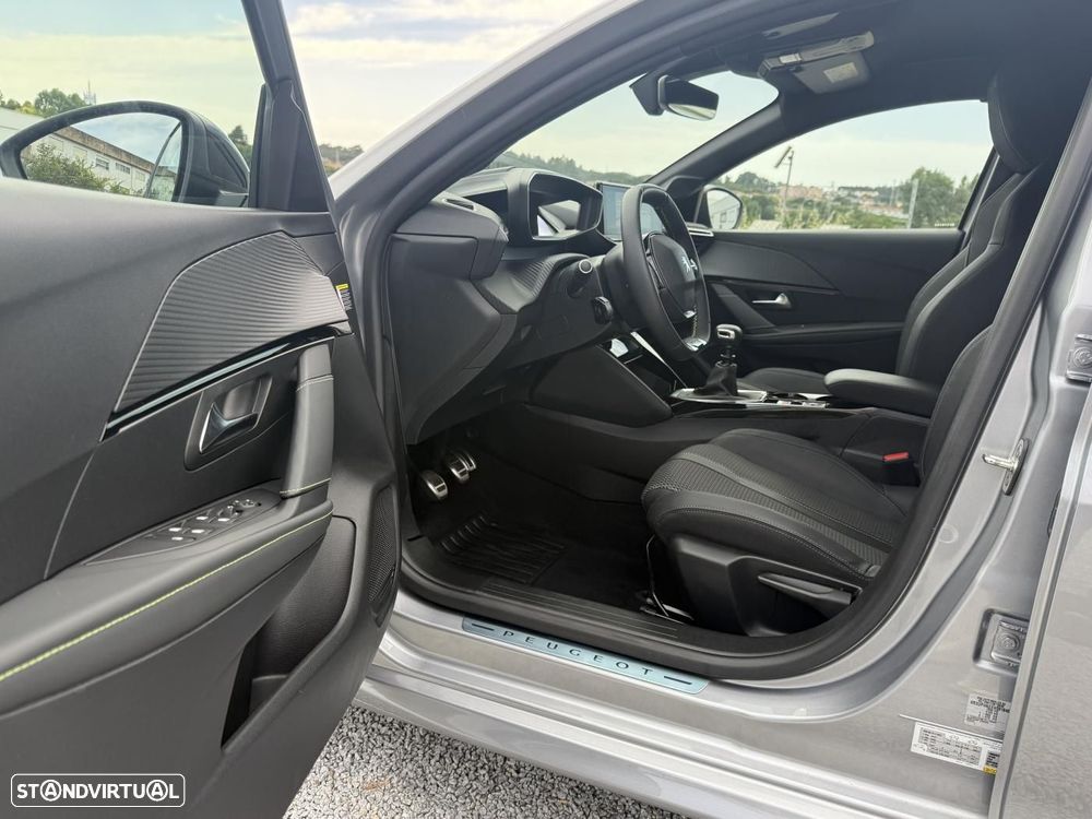 Peugeot 208 1.2 PureTech GT - 21