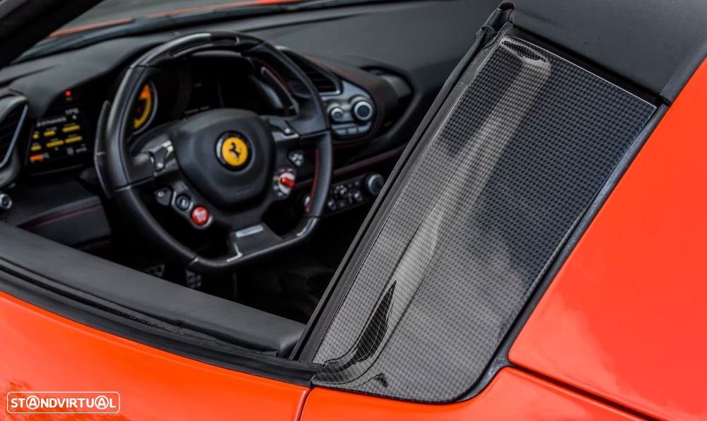 Ferrari 488 Spider - 13