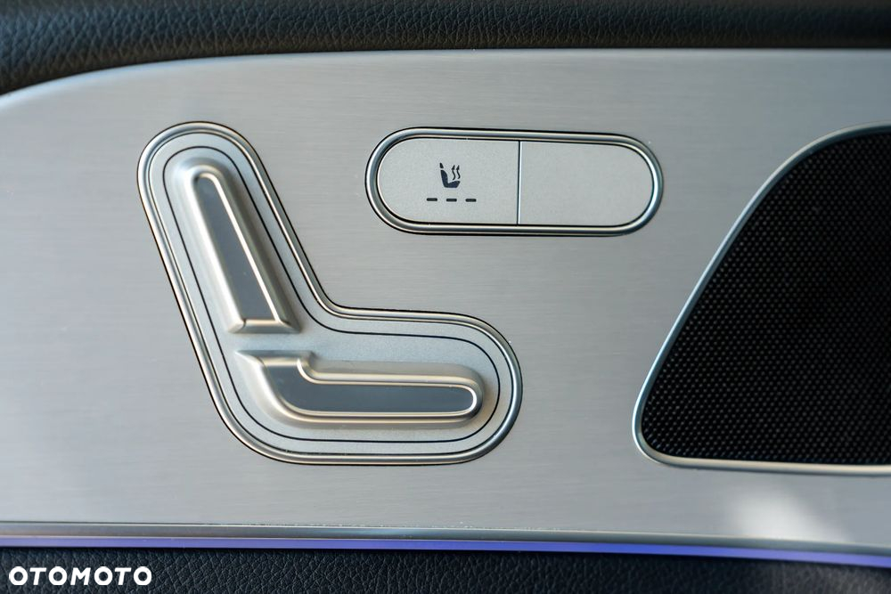 Mercedes-Benz GLE 300 d 4-Matic - 17