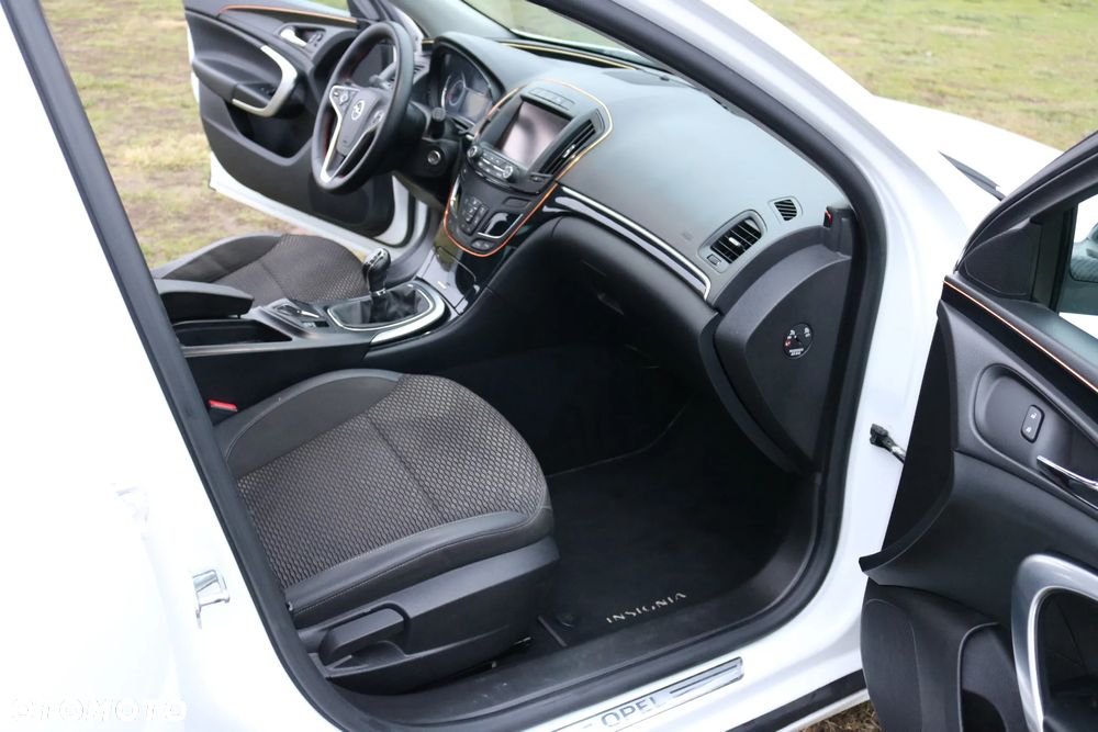 Opel Insignia 2.0 CDTI EcoFLEX Start/Stop Edition - 14