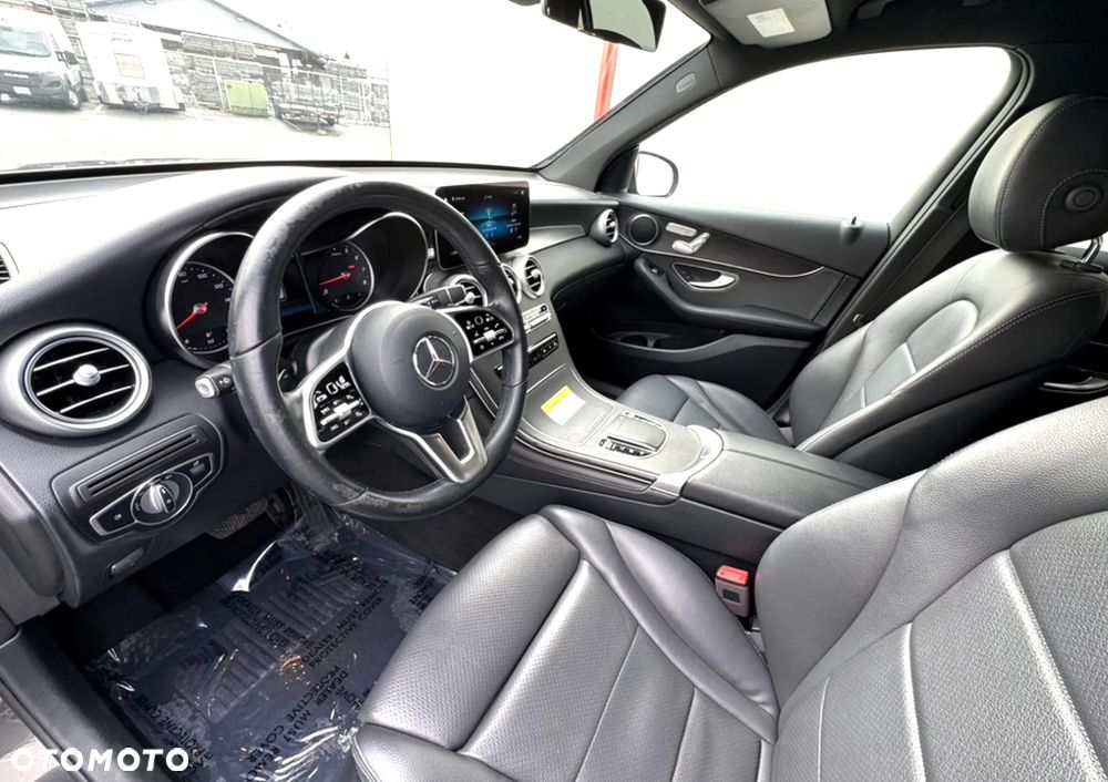 Mercedes-Benz GLC 300 4Matic 9G-TRONIC Exclusive - 12