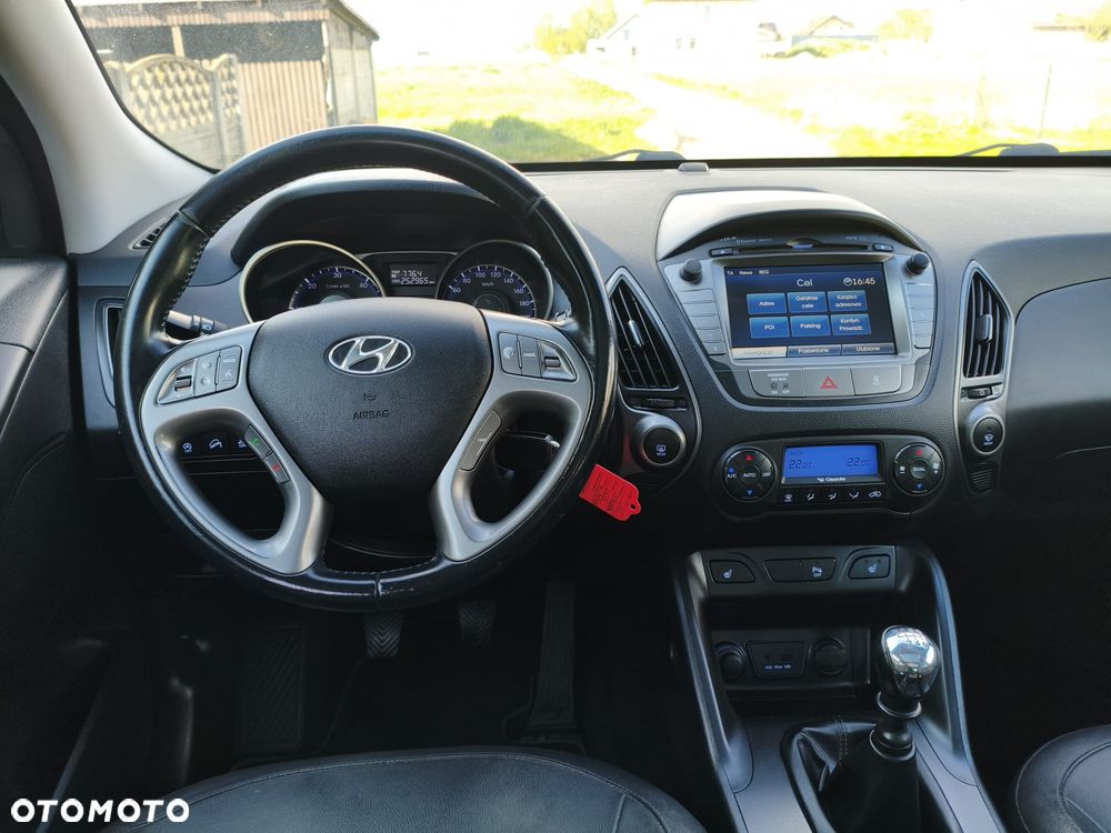 Hyundai ix35 1.7 CRDi 2WD blue Style - 29