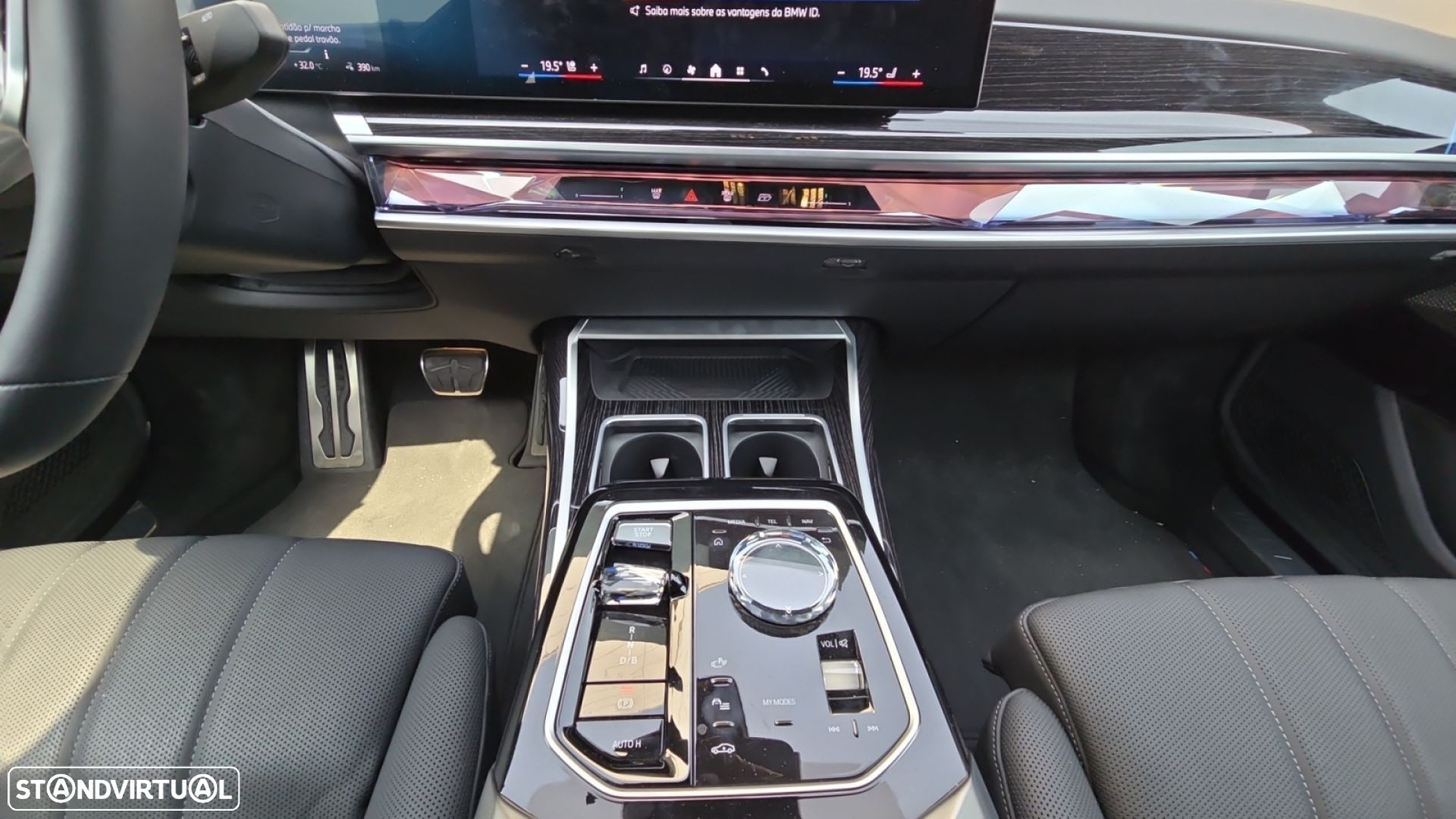 BMW i7 xDrive60 Pack Desportivo M - 10