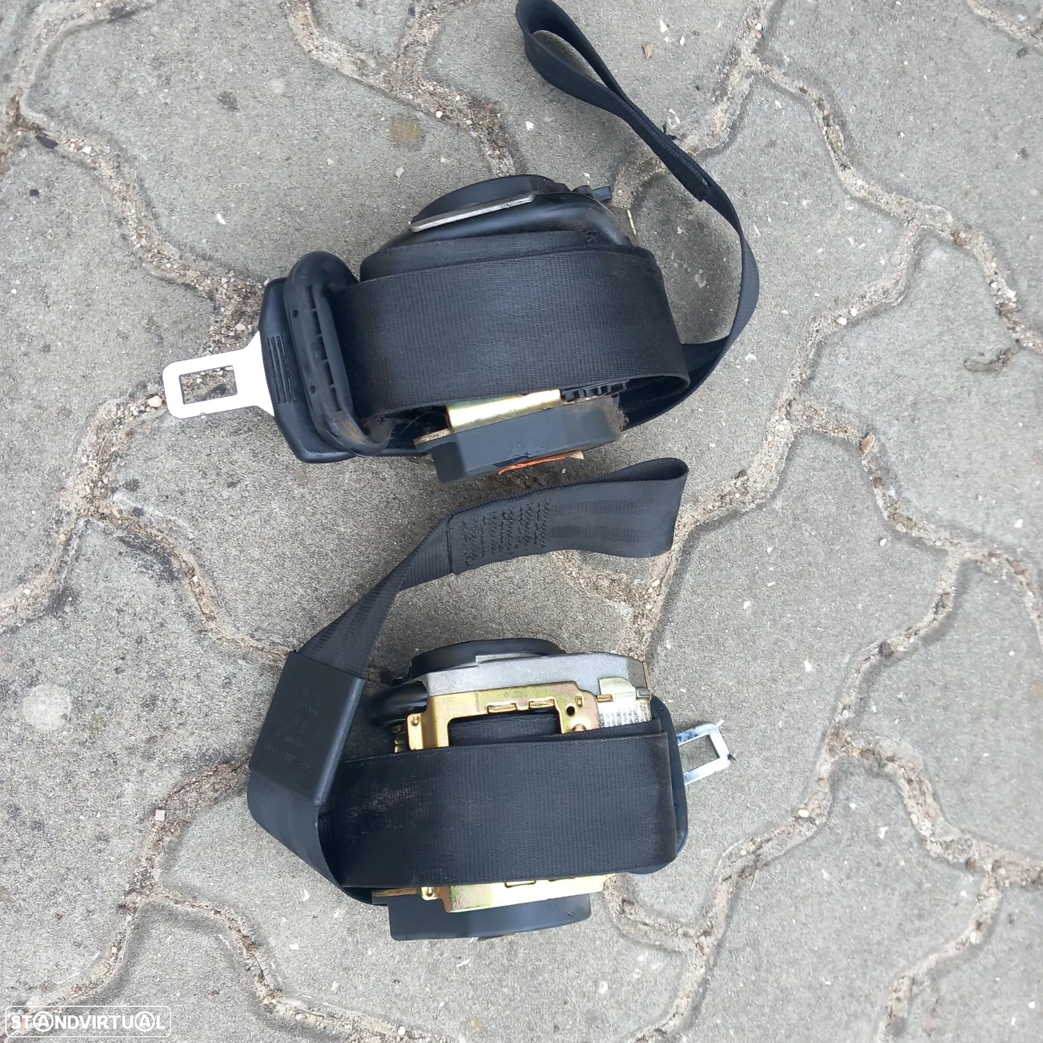 Conjunto cintos frente audi a3 8l 3portas - 1