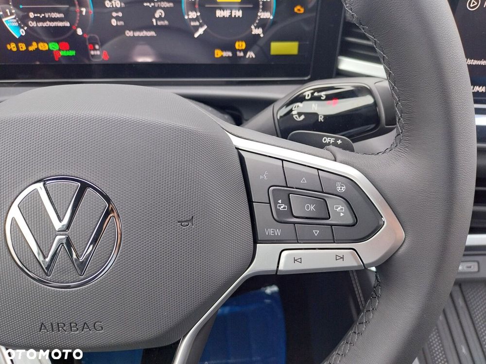 Volkswagen T-Roc - 10