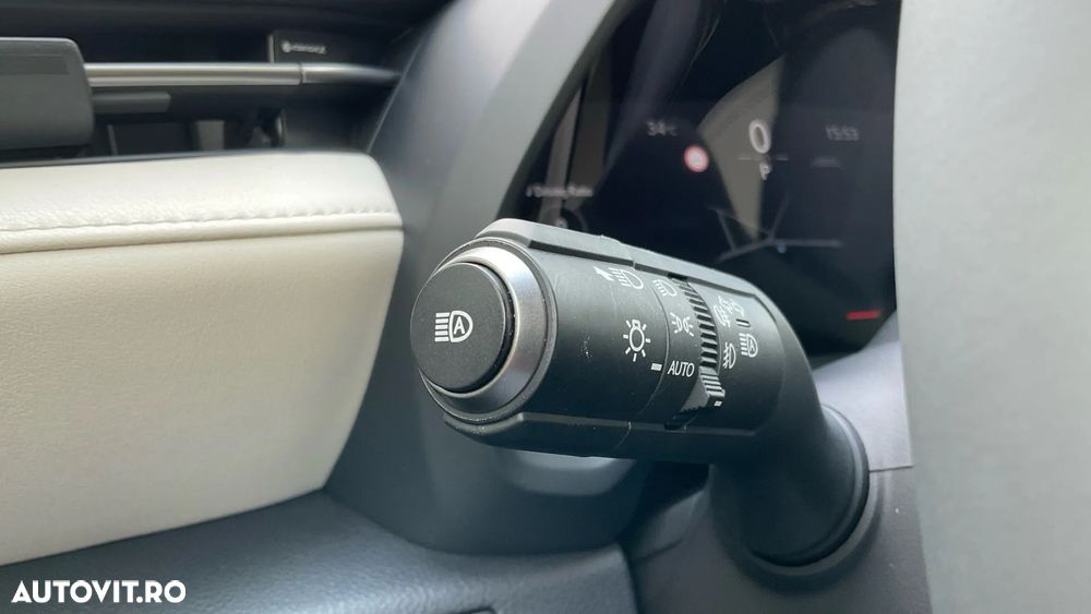 Lexus LBX 1.5 HEV 4x2 CVT Elegant - 17