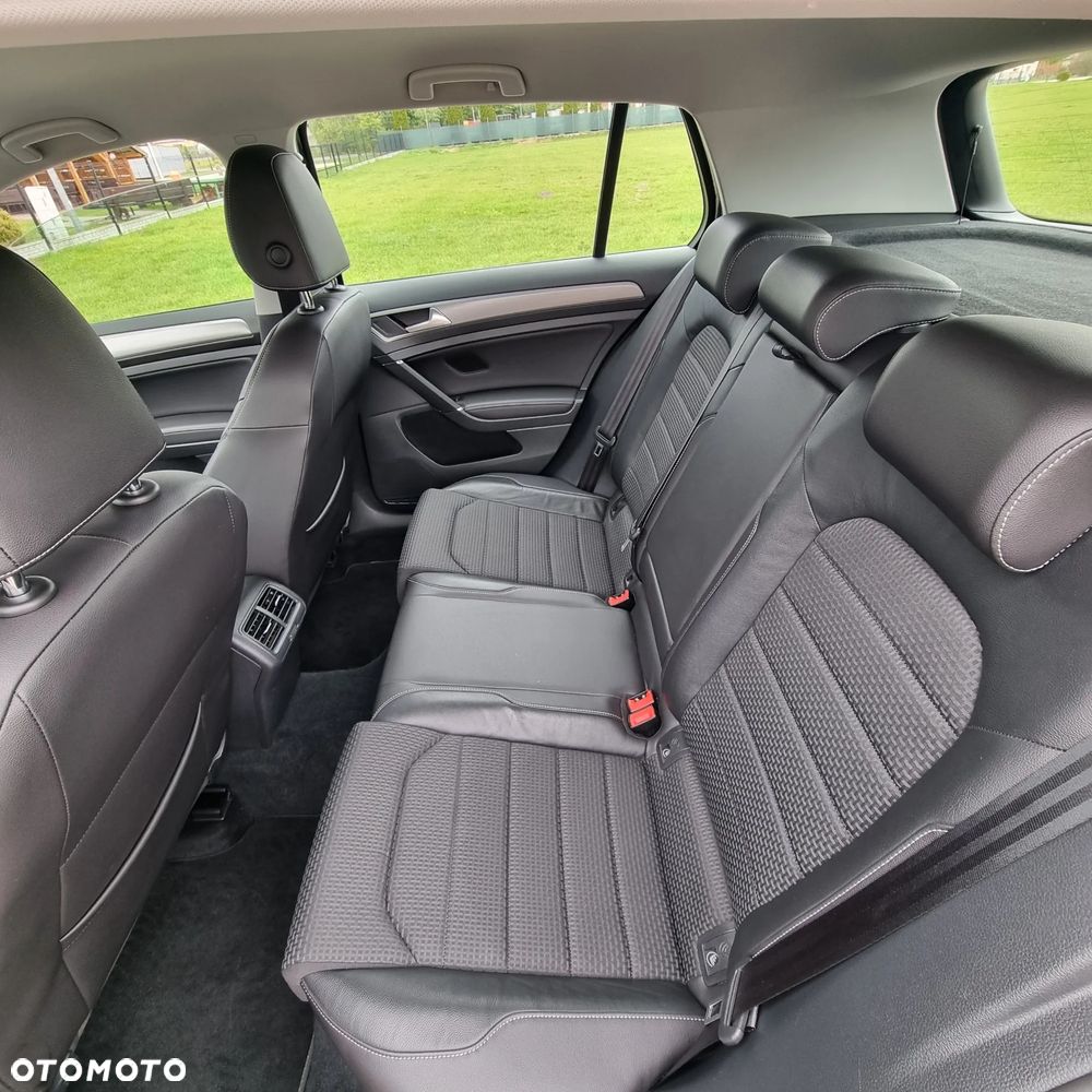 Volkswagen Golf 1.6 TDI BlueMotion Comfortline - 9