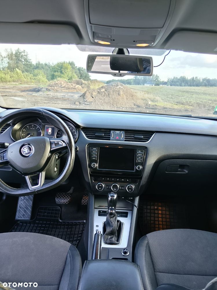 Skoda Octavia 2014 photo 2