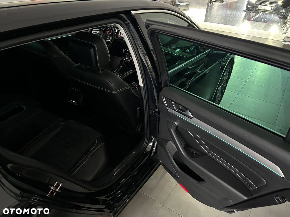 Volkswagen Passat Variant 2.0 TDI SCR Highline - 26