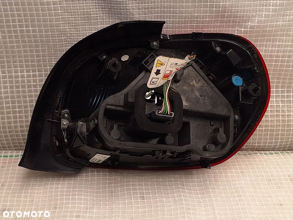 lampa tyl tylna lewa citroen c3 III 2016-20124 9812257580 europa orginal demontaz - 5