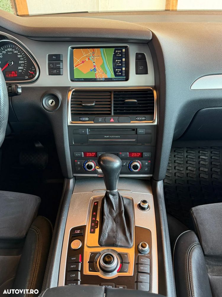 Audi Q7 - 11