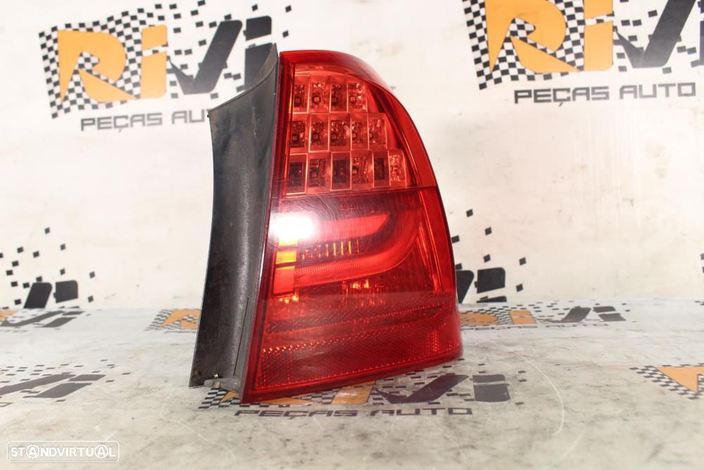 Farolim Direito Bmw 3 Touring (E91)  63217289432 / 7289432 / Carrinha - 6