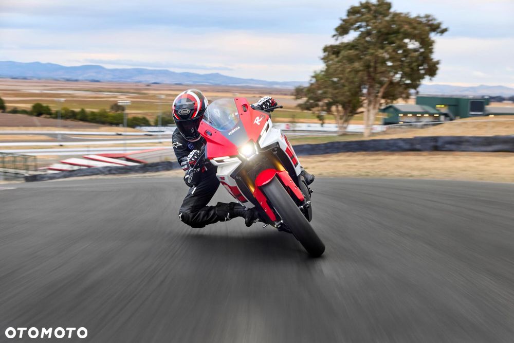 Yamaha R3 - 7
