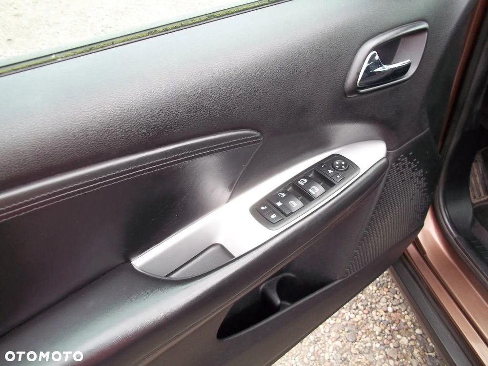 Fiat Freemont 2.0 Multijet 16V DPF Urban - 14