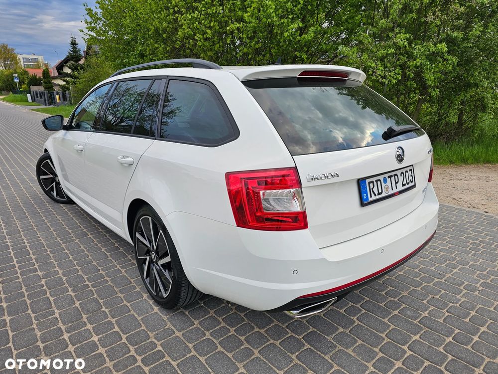 Skoda Octavia 2.0 TDI DSG RS - 6