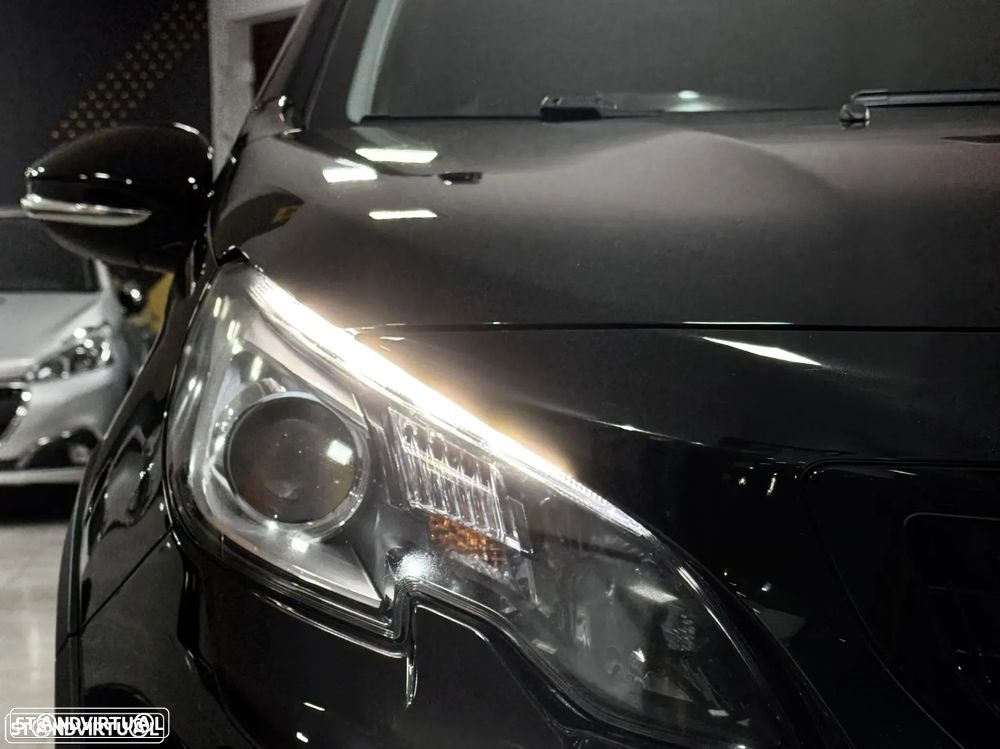 Peugeot 2008 1.2 PureTech GT Line - 13