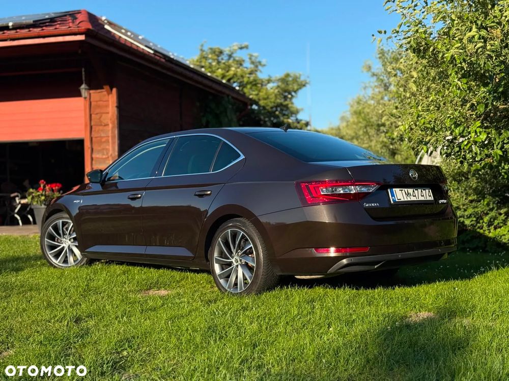 Skoda Superb 2.0 TDI L&K DSG - 4