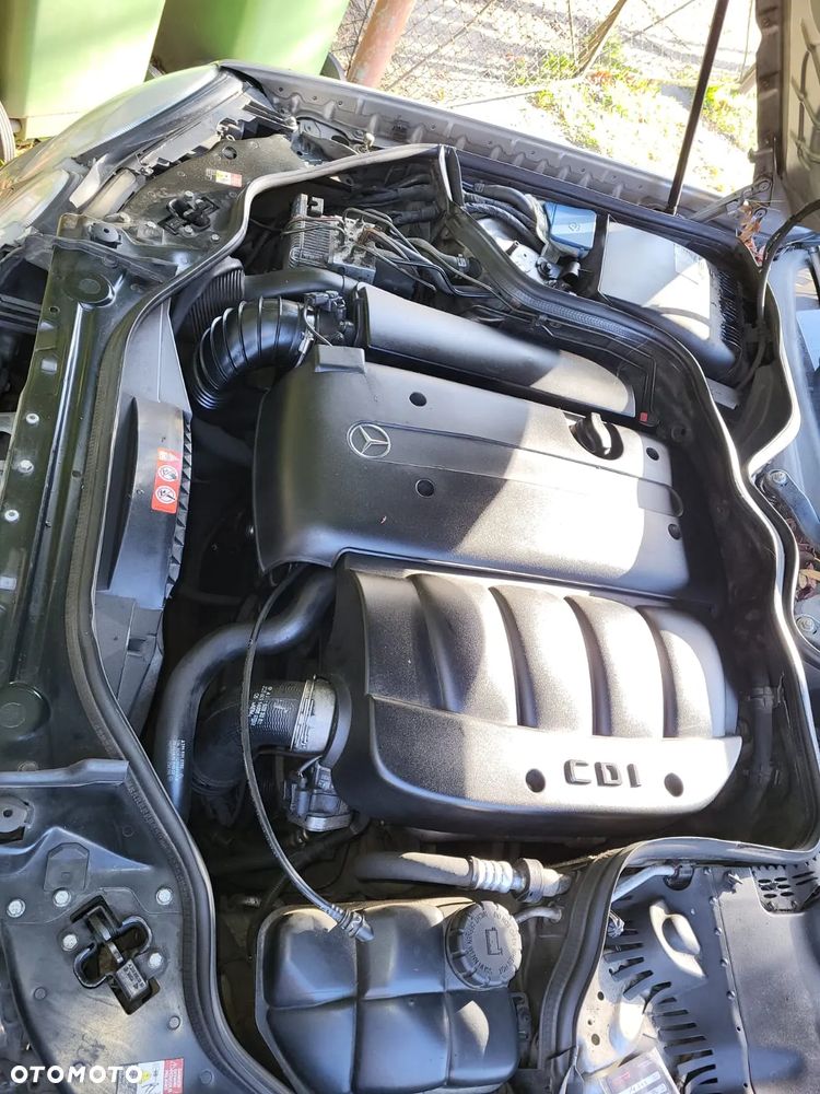 Mercedes-Benz Klasa E - 16