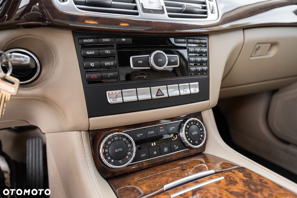 Mercedes-Benz CLS - 28