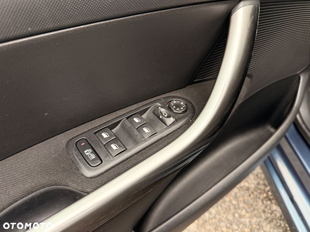 Peugeot 308 1.6 Premium Plus - 30