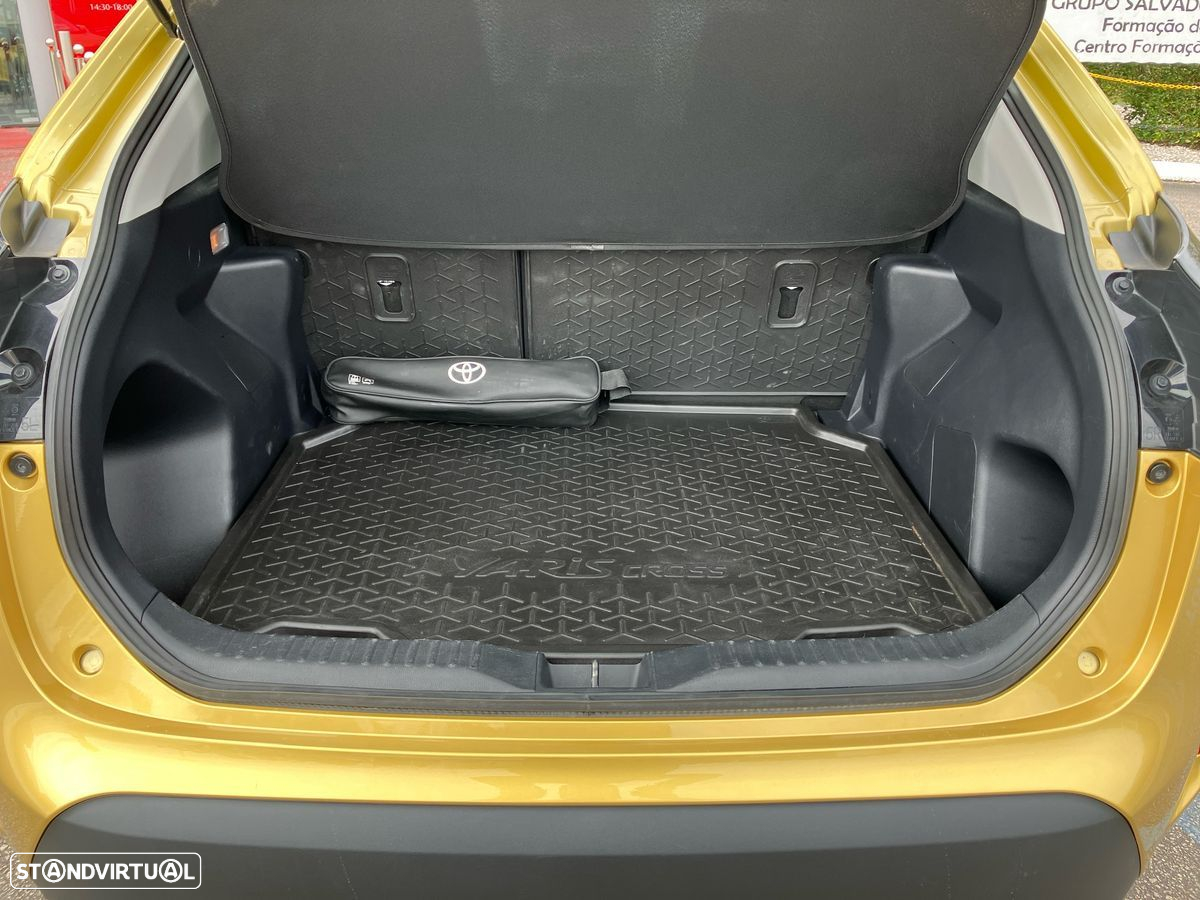 Toyota Yaris Cross - 10