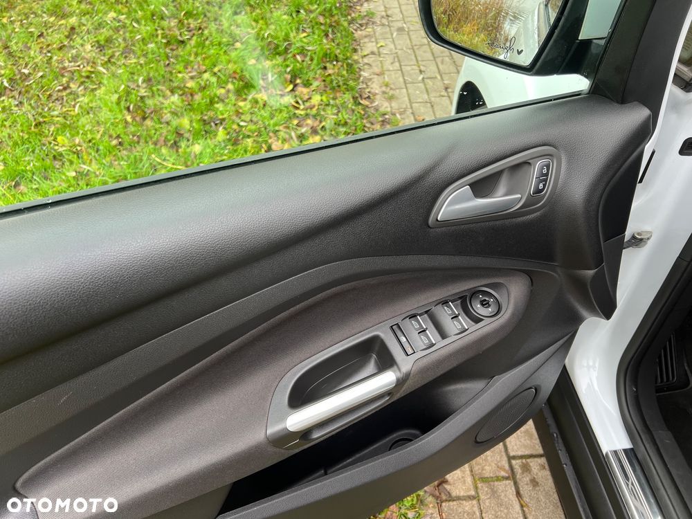 Ford C-MAX 2.0 TDCi Start-Stop-System Trend - 19