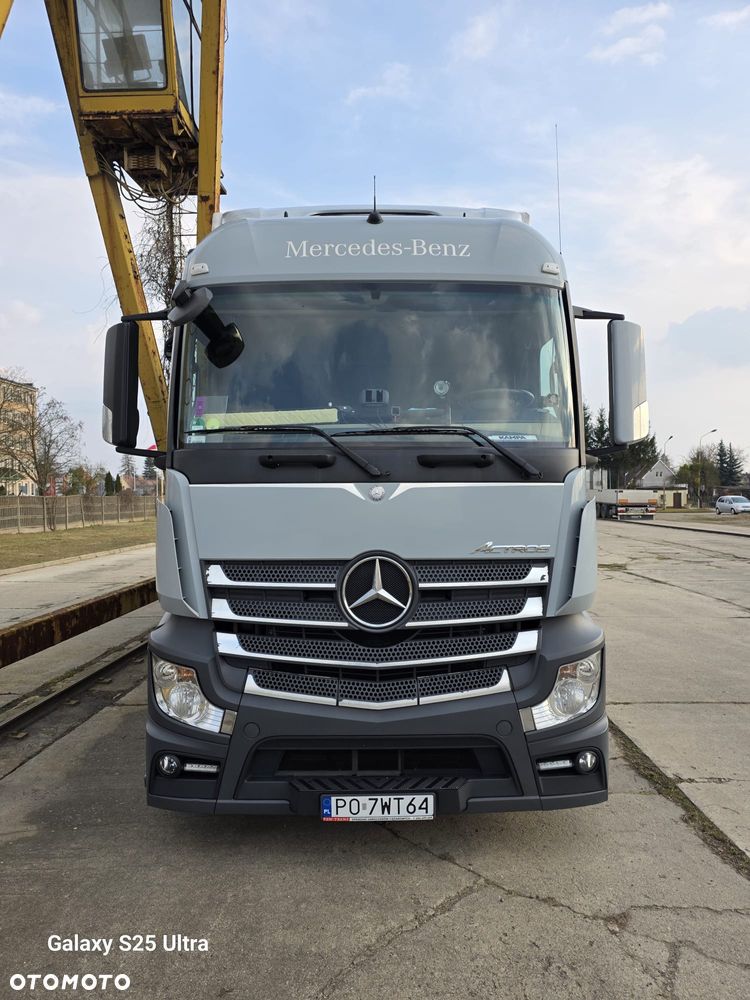 Mercedes-Benz 1835 - 10