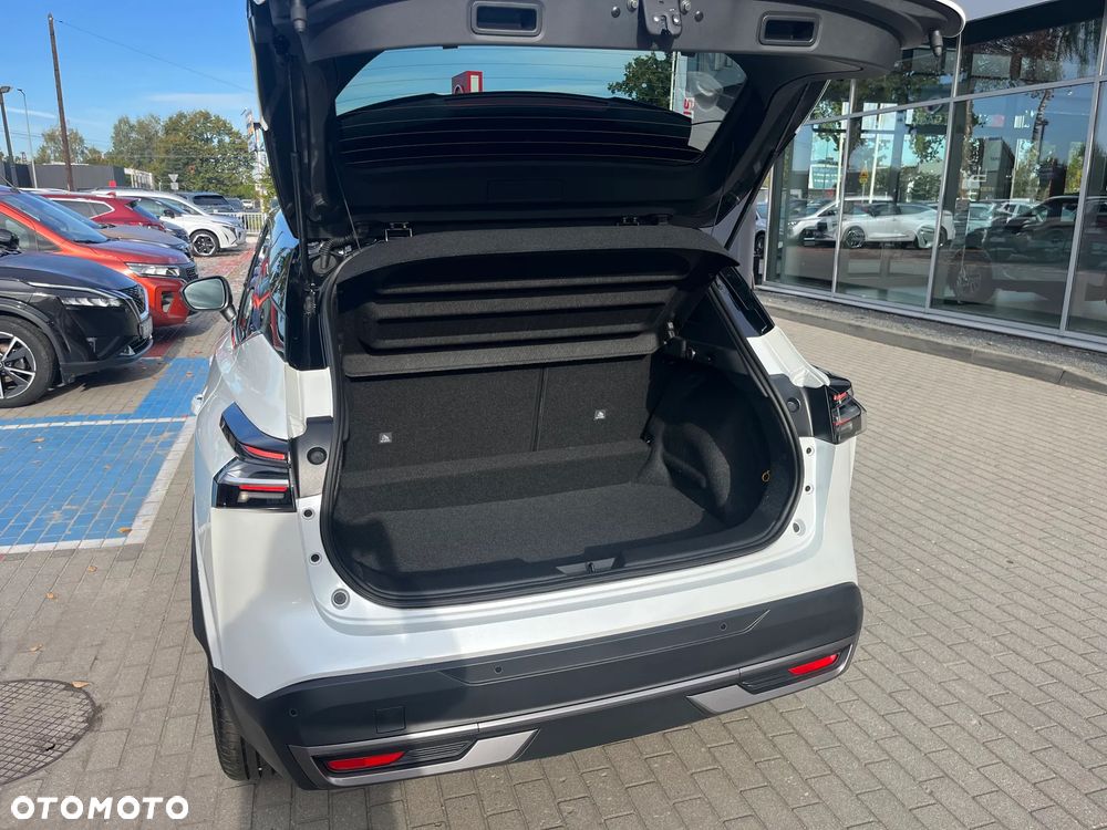 Nissan Qashqai 1.3 DIG-T mHEV N-Connecta Xtronic - 17