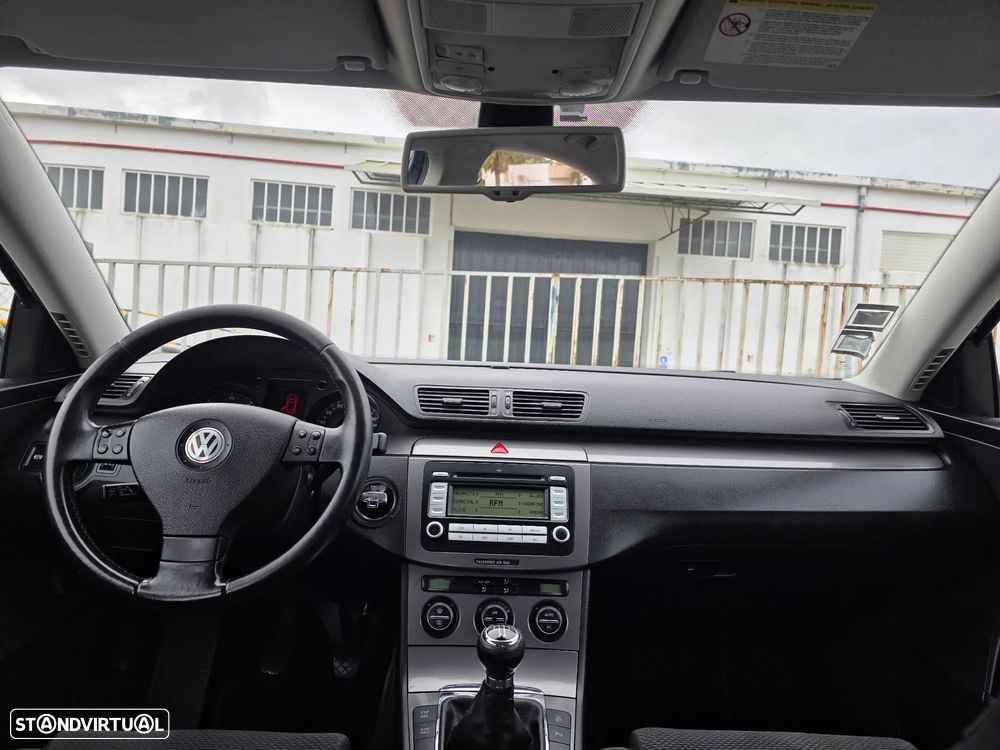 VW Passat 1.9 TDi Confortline - 5