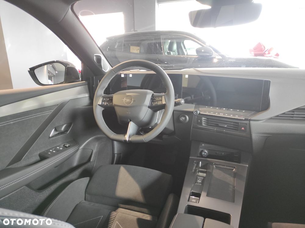 Opel Astra 1.2 T mHEV Ultimate S&S eDTC - 14