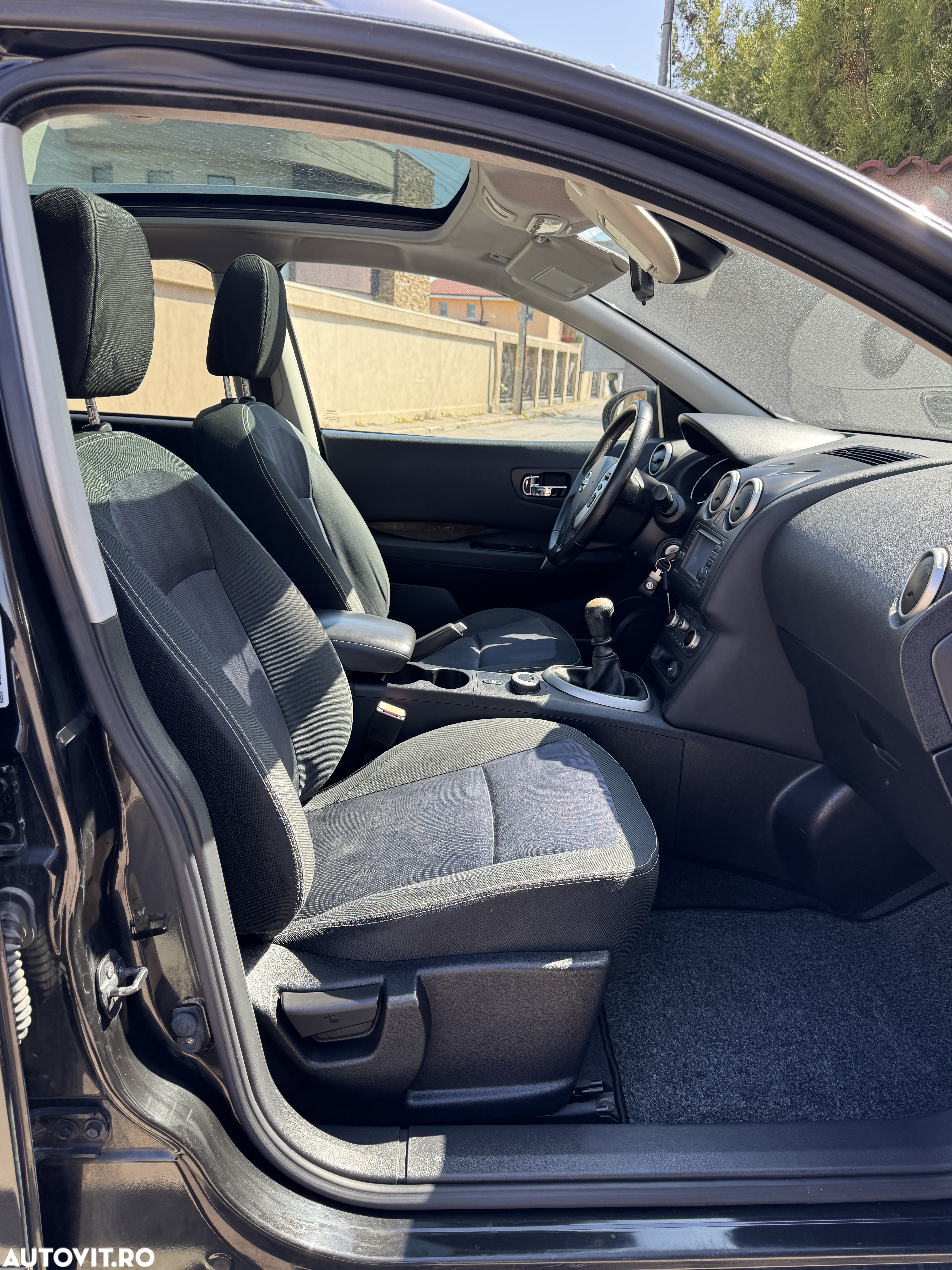Nissan Qashqai 2.0 dCi DPF 4x4 tekna - 5