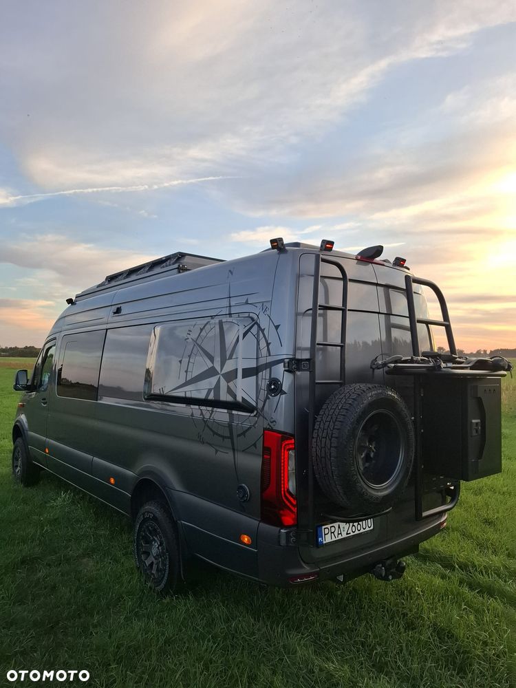 Mercedes-Benz SPRINTER - 38