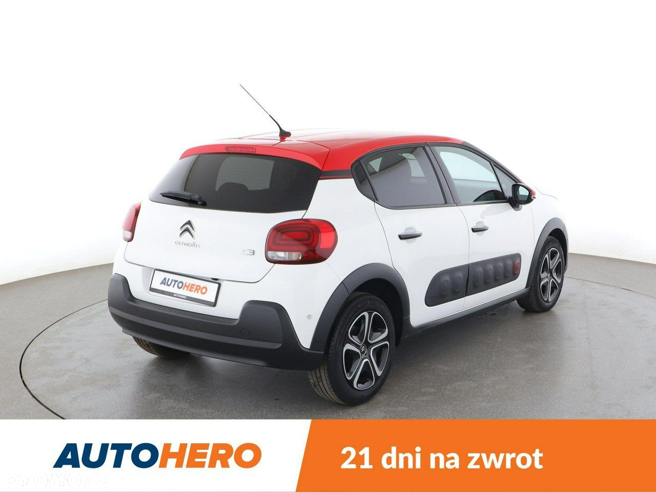Citroën C3 1.2 PureTech Shine EAT6 - 7