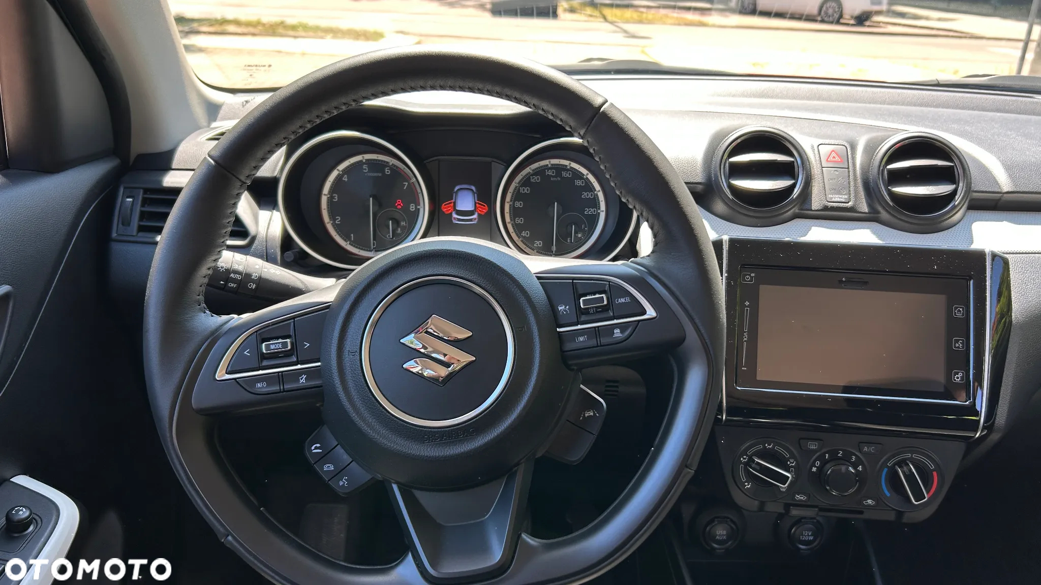 Suzuki Swift - 11